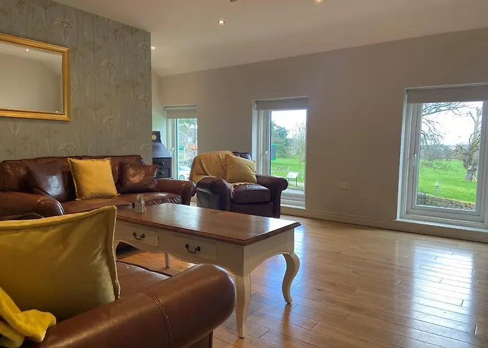 Meadow View Apartment